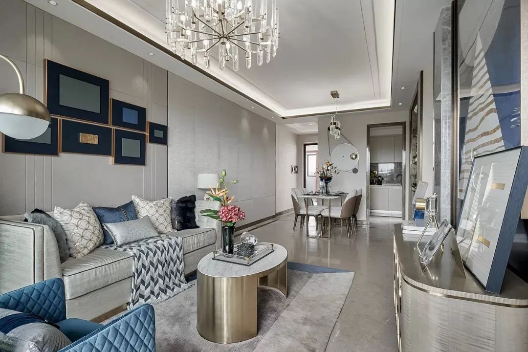 95㎡现代轻奢，加入安静色蓝色与白色元素，让空间充满宁静优雅的高级感