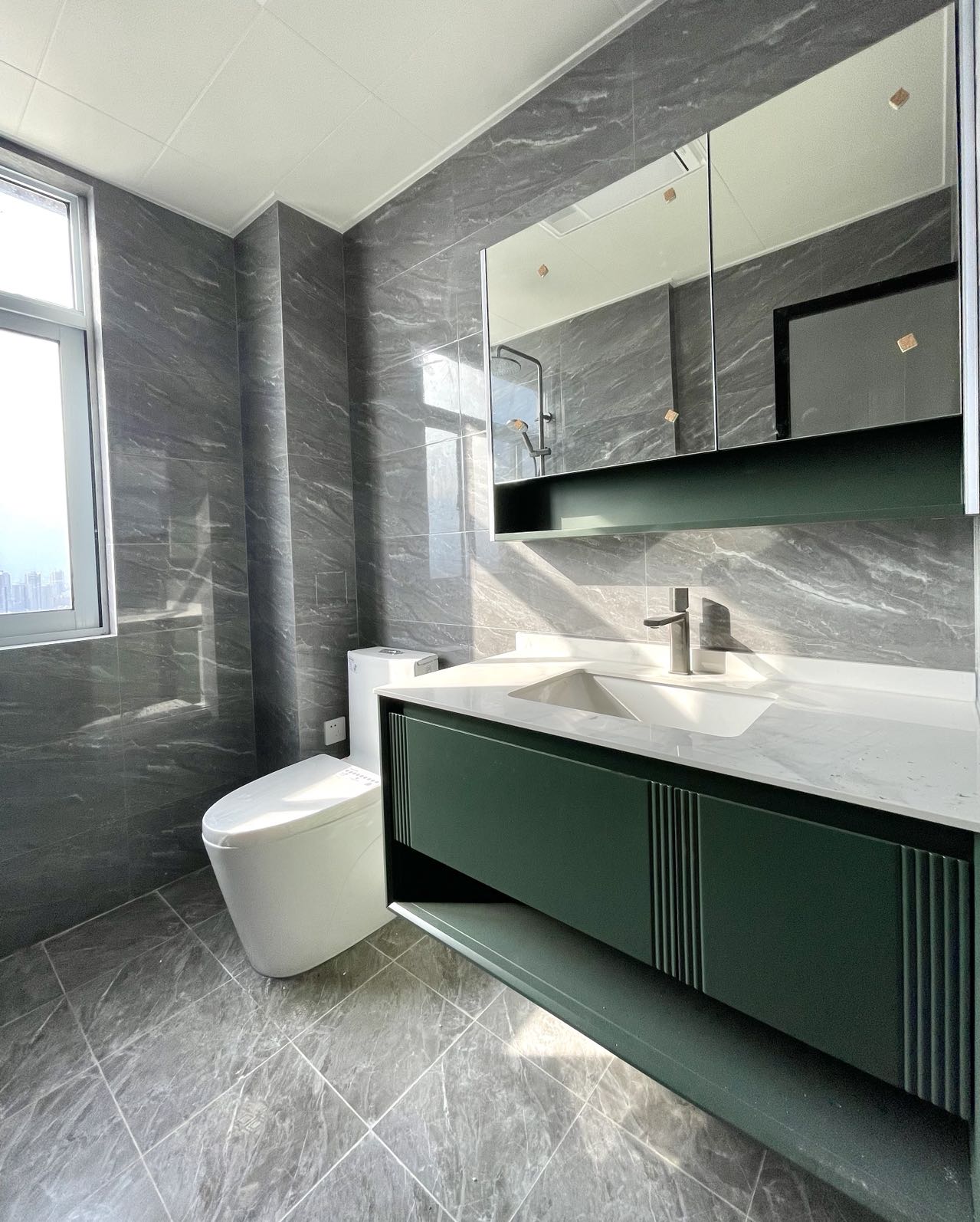 盛世华庭143-现代简约-王龙